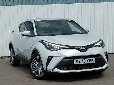 Used Toyota C-HR 184 HP (135 kW) 2024 White SUV