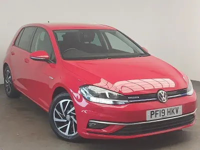 Used VW Golf VII Match 130 HP (95 kW) 2019 Red Hatchback