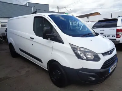 Used Ford Transit Custom 105 HP (77 kW) 2017 White Van
