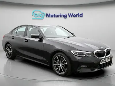 Usado BMW 330e Sport Line 288 HP (211 kW) 2020 Preto Sedan