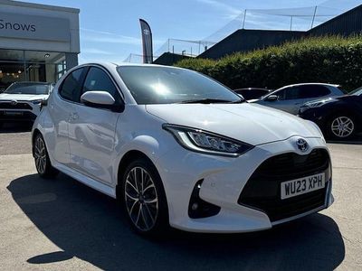 Used Toyota Yaris Hybrid 116 HP (85 kW) 2023 White Hatchback