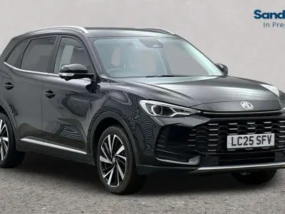 Usado MG ZS Trophy 196 CV (144 kW) 2024 Negro SUV