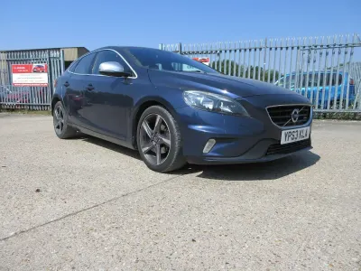Used Volvo V40 R-Design 115 HP (84 kW) 2013 Blue Hatchback