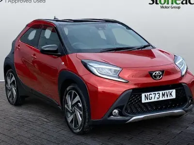 Used Toyota Aygo X 72 HP (52 kW) 2023 Red SUV