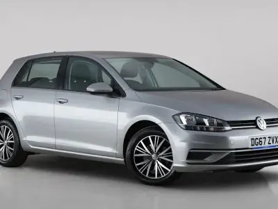 Used VW Golf VII SE 125 HP (91 kW) 2017 Silver Hatchback