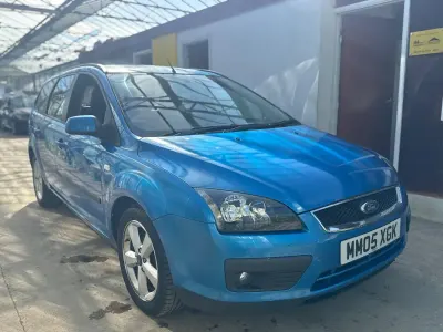 Używany Ford Focus Zetec 100 KM (73 kW) 2005 Niebieski Kombi