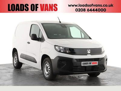 New Vauxhall Combo 100 HP (73 kW) 2025 White MPV
