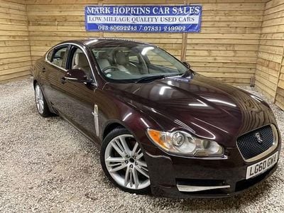 Begagnad Jaguar XF Portfolio 276 HK (202 kW) 2010 Röd Sedan