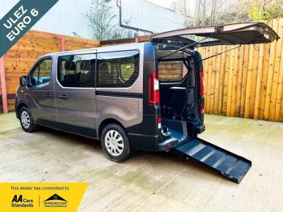 Używany Renault Trafic Business 2021 Szary Minivan