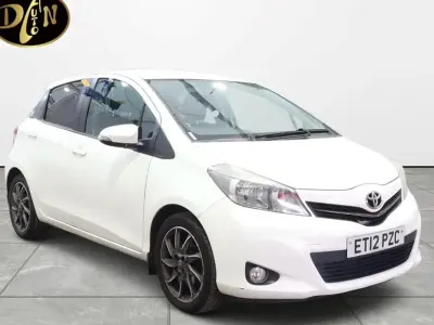 Used Toyota Yaris Trend 99 HP (72 kW) 2012 White Hatchback