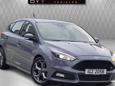 Grey Used 2016 Ford Focus ST Hatchback | £9,995 (Fair price)