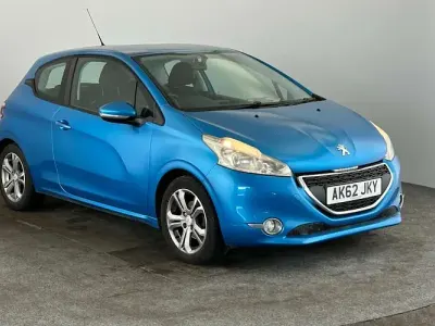 Used Peugeot 208 Active 82 HP (60 kW) 2014 Hatchback