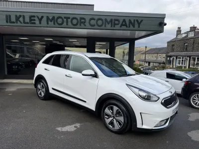 Gebraucht Kia Niro 141 PS (103 kW) 2019 Weiß SUV