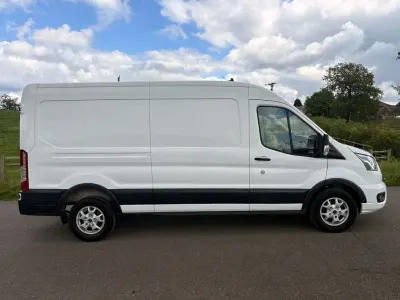 Used Ford Transit Limited 130 HP (95 kW) 2022 White Van