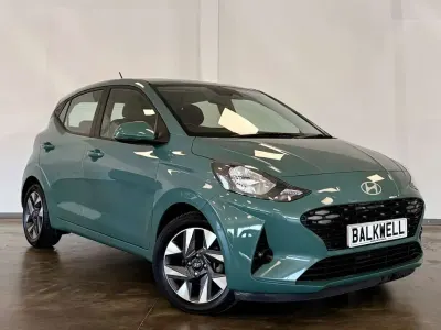 Used Hyundai i10 Advanced 2024 Green Hatchback