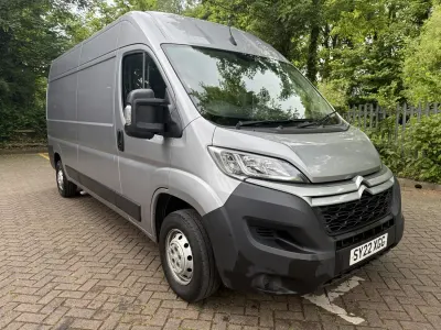 Begagnad Citroën Relay 2022 Grå Van
