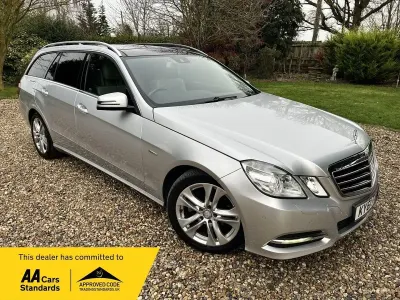 Used Mercedes E220 Avantgarde 2011 Silver Estate
