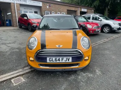 Used Mini Cooper Hatch 136 HP (100 kW) 2014 Orange Hatchback