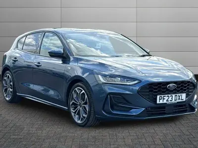 Used Ford Focus ST-Line X 123 HP (90 kW) 2023 Blue Hatchback