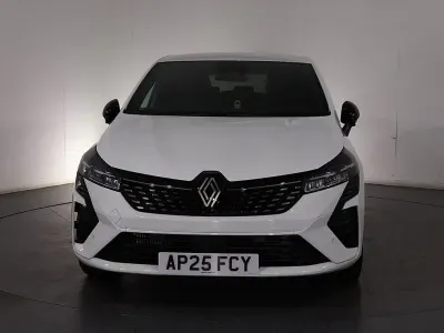 Used Renault Clio Techno 90 HP (66 kW) 2025 White Hatchback