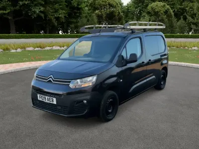 Used Citroën Berlingo 75 HP (55 kW) 2019 Black MPV