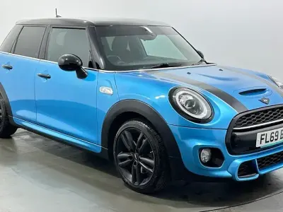 Used Mini Cooper S Hatch 192 HP (141 kW) 2019 Blue Hatchback