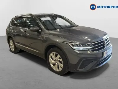 Used VW Tiguan Allspace Life 150 HP (110 kW) 2023 Grey SUV
