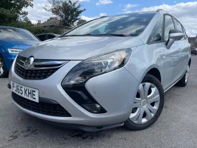 Used Vauxhall Zafira 140 HP (102 kW) 2015 Silver MPV