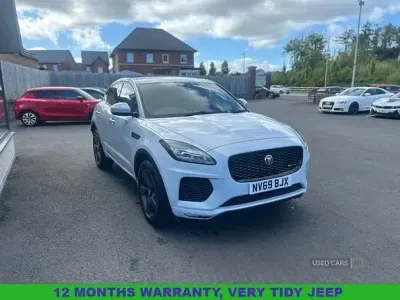 Używany Jaguar E-Pace Chequered Flag 180 KM (132 kW) 2020 Biały SUV