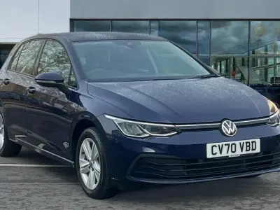 Used VW Golf VIII Life 110 HP (80 kW) 2020 Blue Hatchback