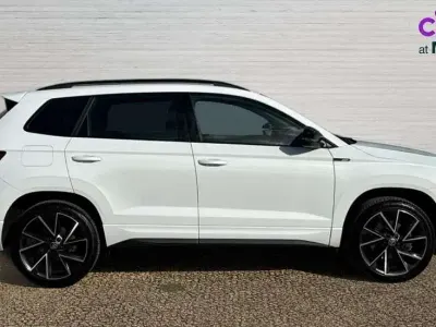 Używany Skoda Karoq SportLine 150 KM (110 kW) 2023 Biały SUV
