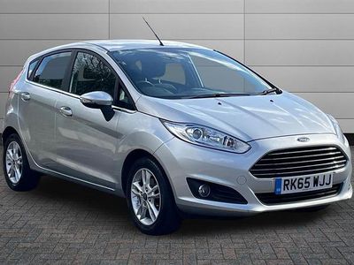Used Ford Fiesta Zetec 100 HP (73 kW) 2015 Silver Hatchback
