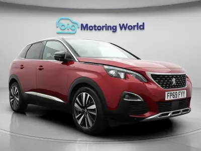 Used Peugeot 3008 Premium 130 HP (95 kW) 2019 Red SUV