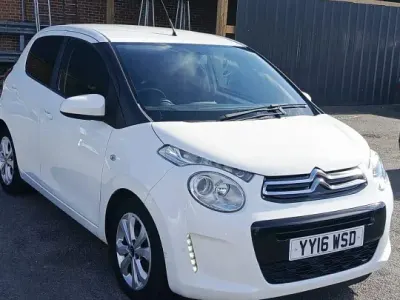 Used Citroën C1 Flair 80 HP (58 kW) 2016 White Hatchback