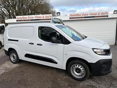 White Used 2024 Vauxhall Combo S MPV | £14,500 (Fair price)