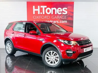 Used Land Rover Discovery 5 SE 2017 Red SUV
