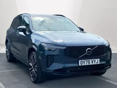 Begagnad Volvo XC90 Ultra 455 HK (334 kW) 2025 Blå SUV