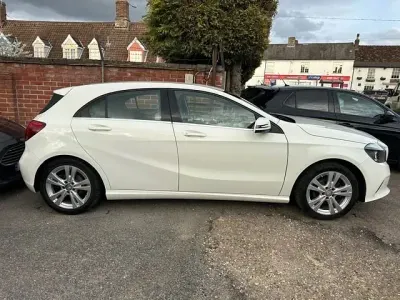 Used Mercedes A180 2016 White Hatchback