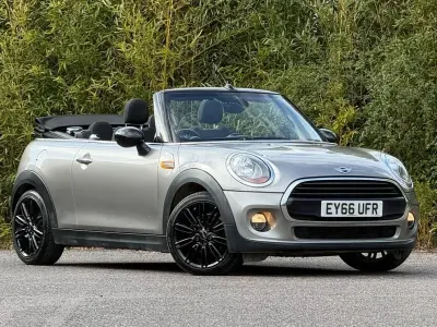Begagnad Mini Cooper Cabriolet 136 HK (100 kW) 2016 Silver Cab