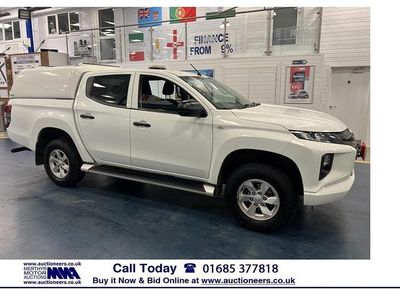 White Used 2020 Mitsubishi L200 Top Pickup | £11,690 (Fair price)