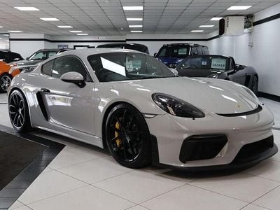 Porsche Cayman GT4
