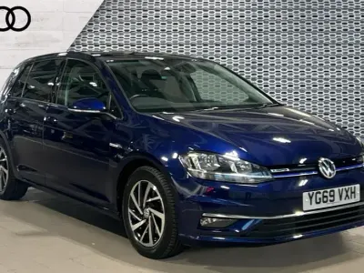 Used VW Golf VII Match 130 HP (95 kW) 2019 Blue Hatchback