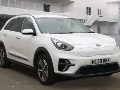 Używany Kia Niro First Edition 150 kW (204 KM) 2020 Biały SUV