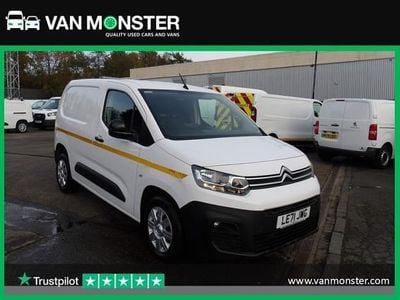 Used Citroën Berlingo 100 HP (73 kW) 2022 White MPV