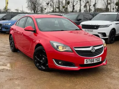Used Vauxhall Insignia Edition 134 HP (98 kW) 2017 Red Hatchback