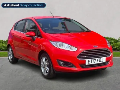 Used Ford Fiesta Zetec 82 HP (60 kW) 2017 Red Hatchback