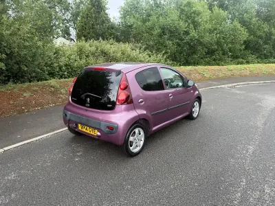 Used Peugeot 107 Allure 68 HP (50 kW) 2014 Purple metallic Hatchback