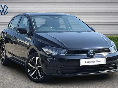 Used VW Polo Life 95 HP (69 kW) 2024 Black Hatchback