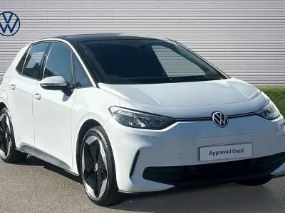 Used VW ID.3 Pro 150 kW (204 HP) 2025 Glacier white metallic black Hatchback