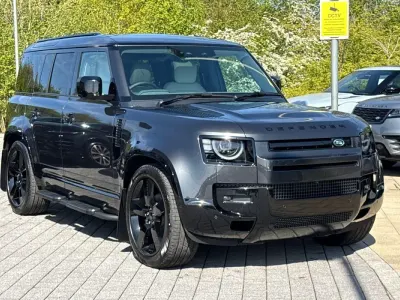 Novo Land Rover Defender HSE Dynamic 2026 Cinzento SUV